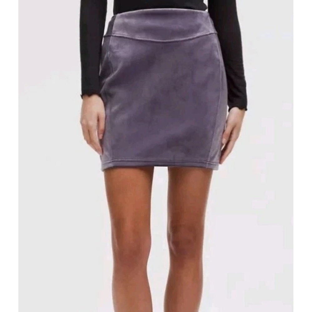 New $88 Lululemon Scuba HR Mini Skirt Velvet NWT Purple XS NFAL LW8AL9S